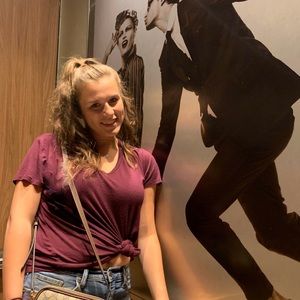 Meet your Posher, Alexandra